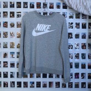 Grey Nike Pullover Size Small